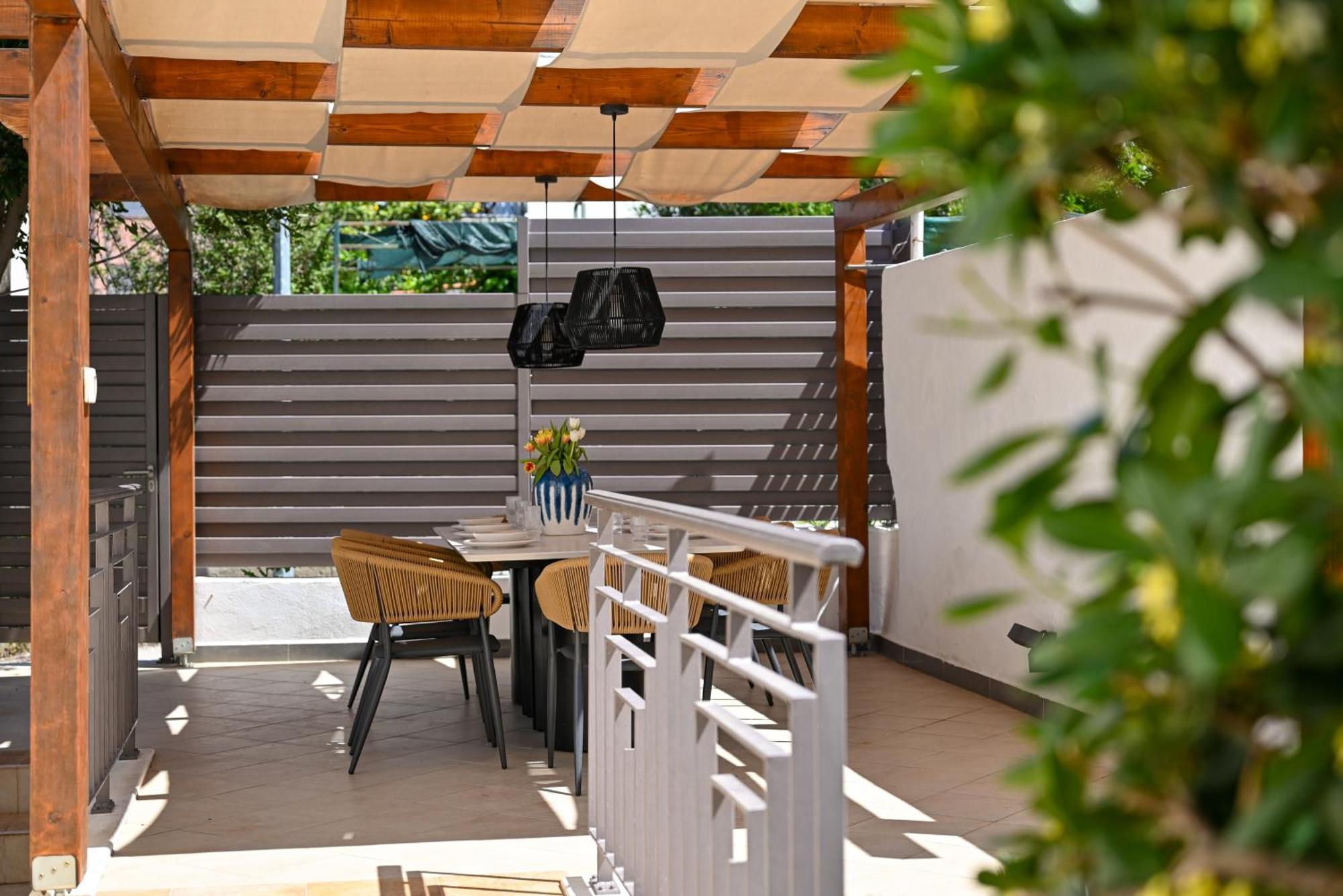 Villa Costa Blu With Pool By The Sea Trogir Exterior photo